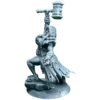 Напечатанная миниатюра Spirit Conductor сбоку — 3D печать смолой, девушка-шаман, видны крупные бусины на спине и длинные косы.